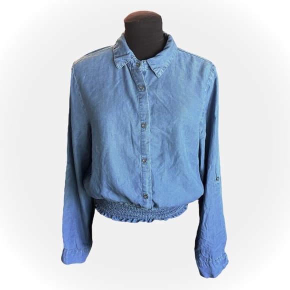 Haute Monde Denim Smock Waist Long Sleeve Blouse, Womens size Medium - Picture 2 of 13